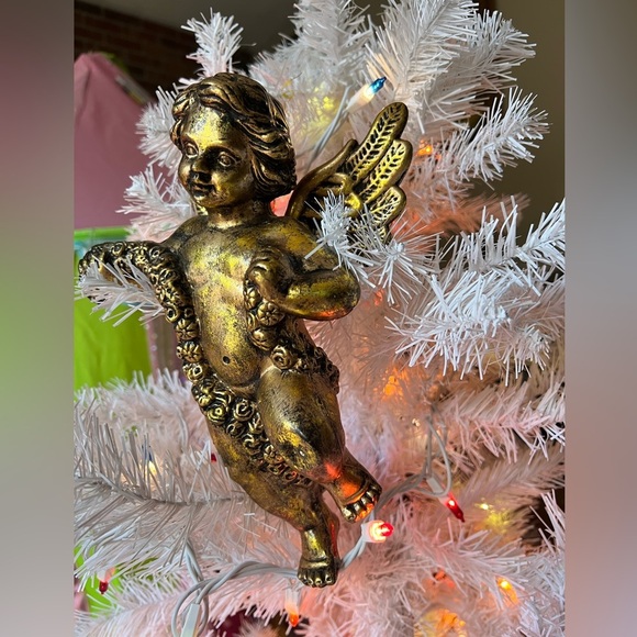 ❤️Rare Vintage 1970's Gold Angel
Cherub 10" Christmas Ornament‼️FINAL SALE - Picture 3 of 7